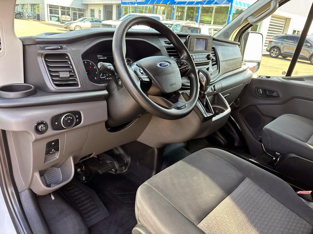 Used 2025 Ford Transit 250 Low Roof w/ Exterior Upgrade Package RWD image 8