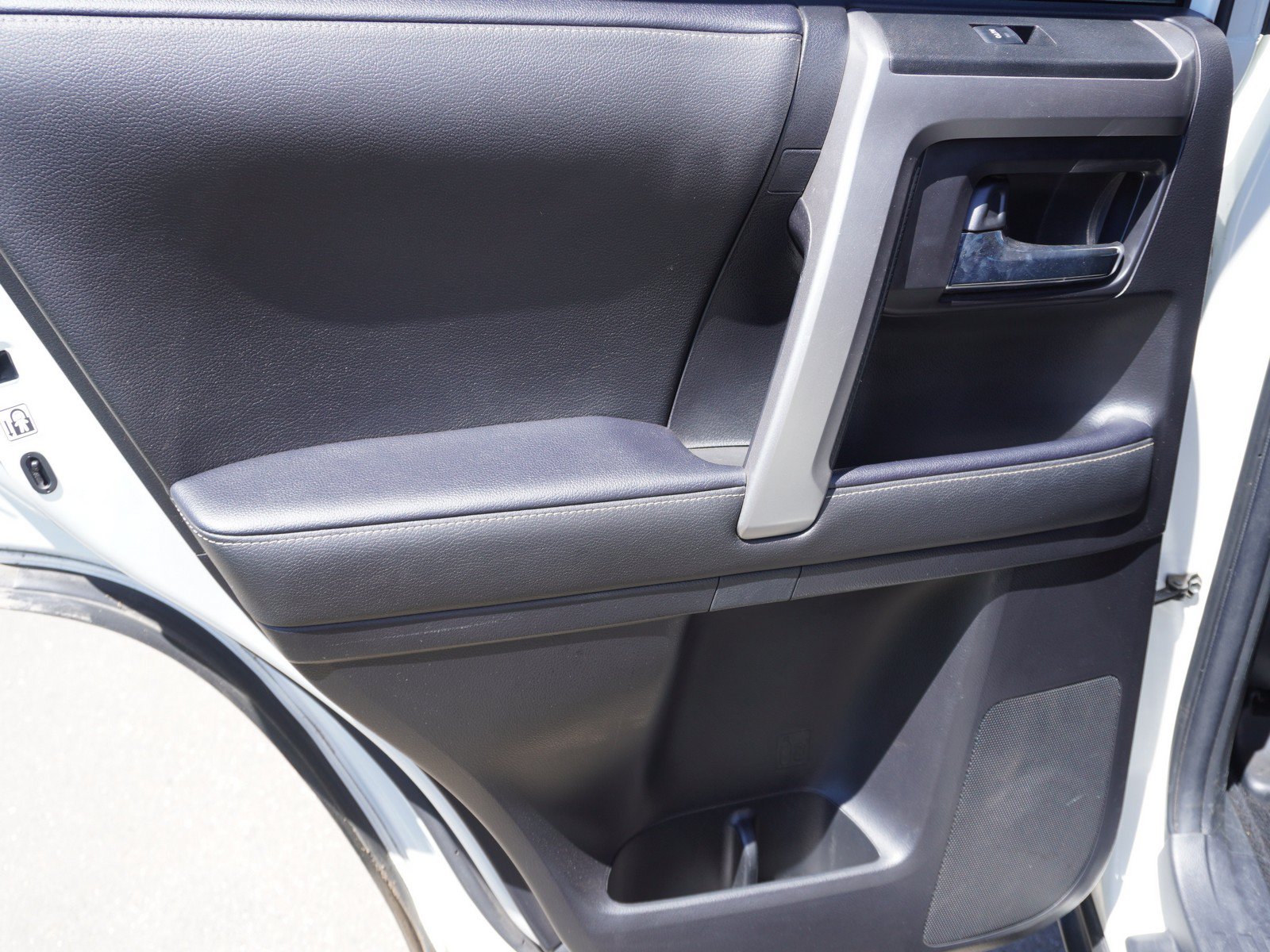 Used 2023 Toyota 4Runner SR5 AWD/4WD image 12
