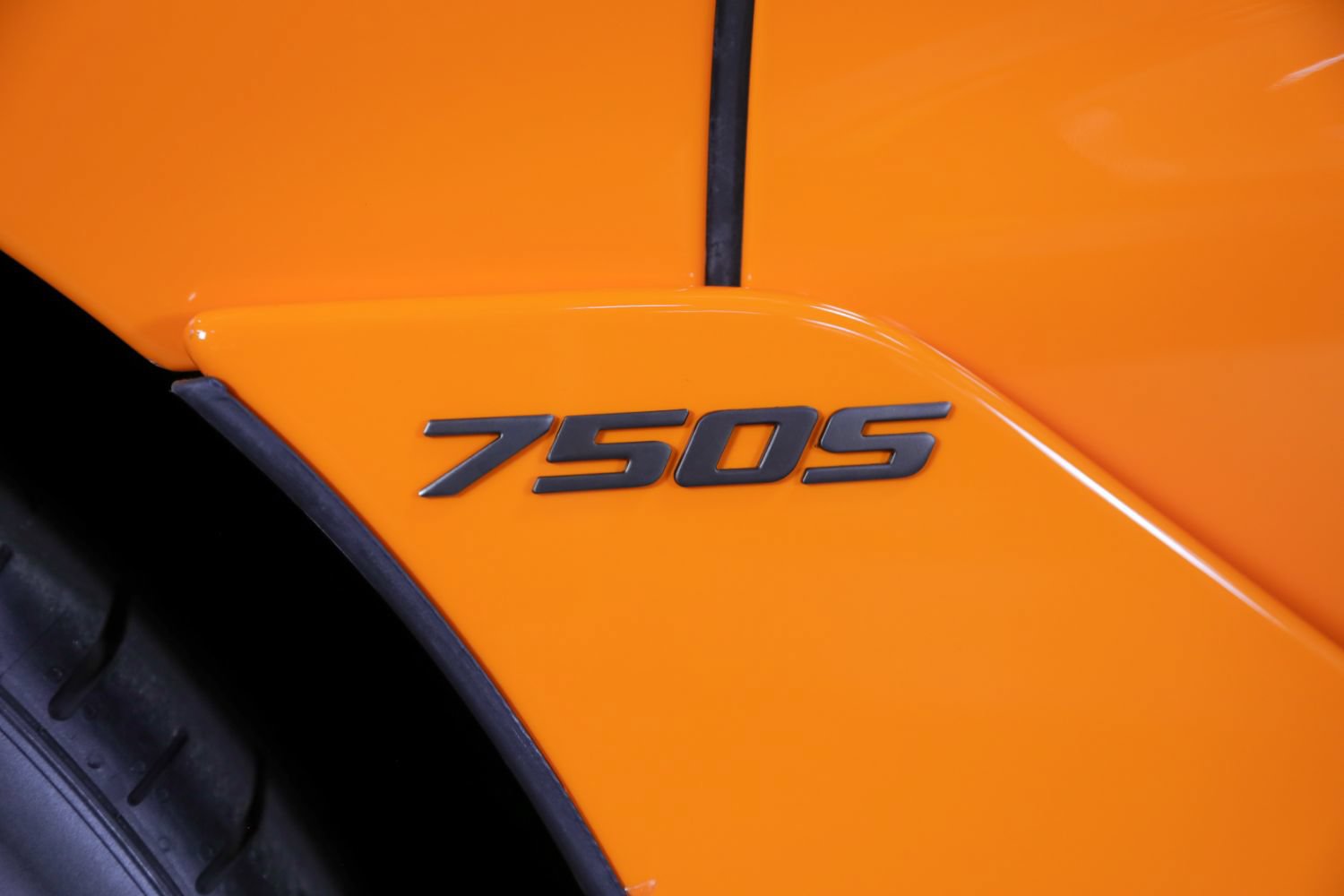 Used 2026 McLaren 750S Spider RWD image 20