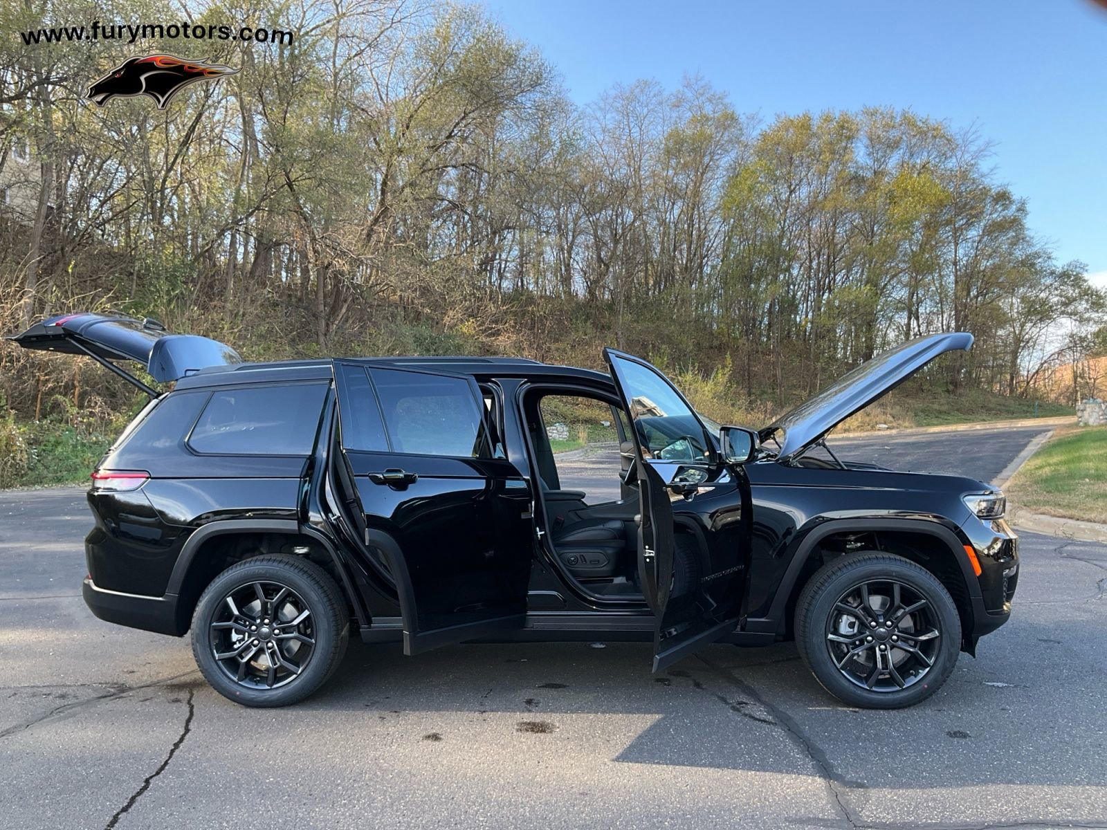 New 2025 Jeep Grand Cherokee L Limited w/ Trailer Tow Package image 40