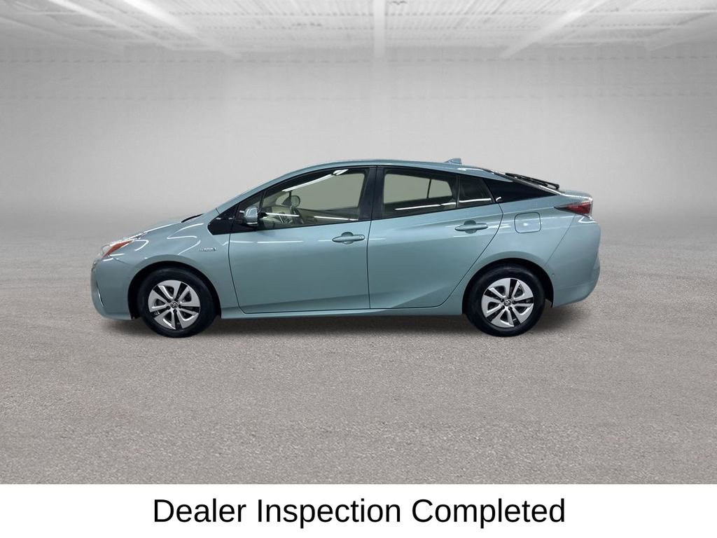 Used 2017 Toyota Prius Three image 9