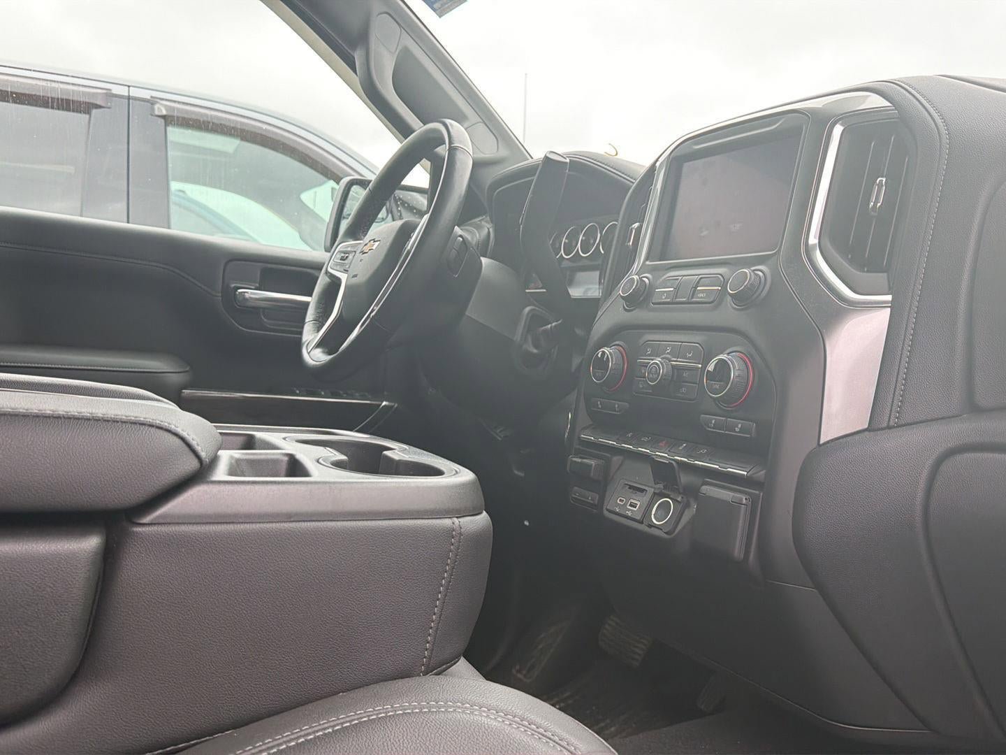 Used 2019 Chevrolet Silverado 1500 LTZ AWD/4WD image 5