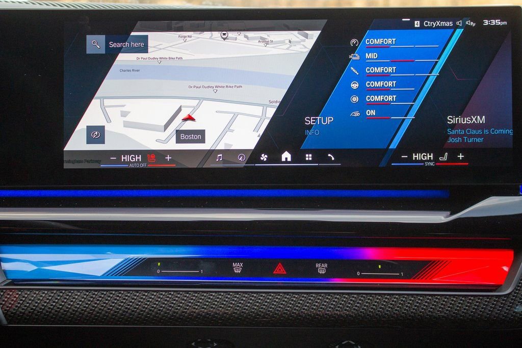 Used 2025 BMW M5 w/ Carbon Package image 16