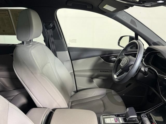 Used 2023 Audi Q7 3.0T Prestige w/ Prestige Package AWD/4WD image 33