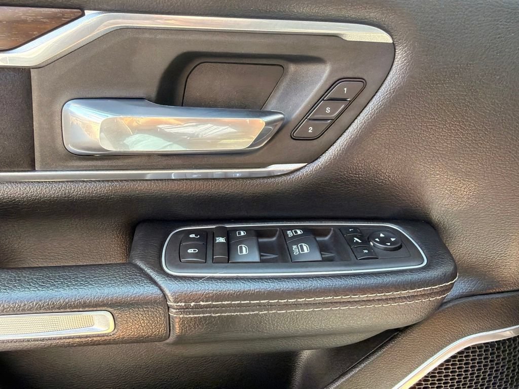 Used 2022 RAM 1500 Laramie AWD/4WD image 21