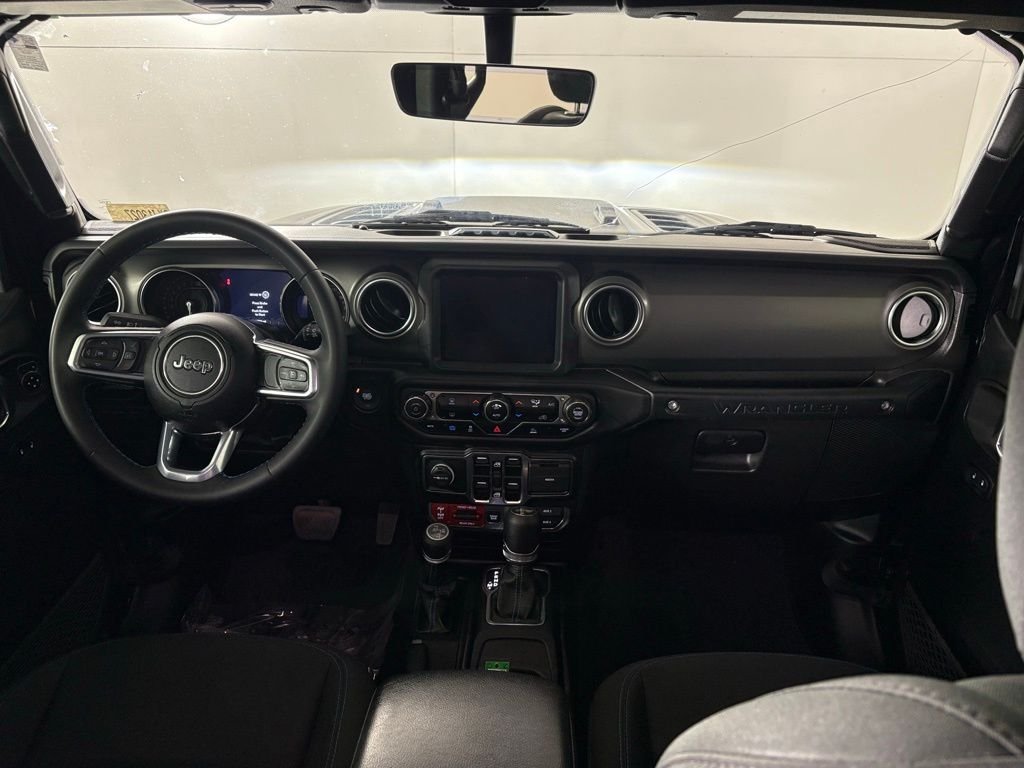 Used 2023 Jeep Wrangler Unlimited Rubicon 4xe AWD/4WD image 34