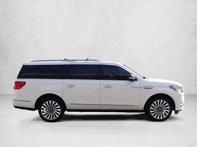 Used 2018 Lincoln Navigator L Reserve w/ Technology Package AWD/4WD image 5