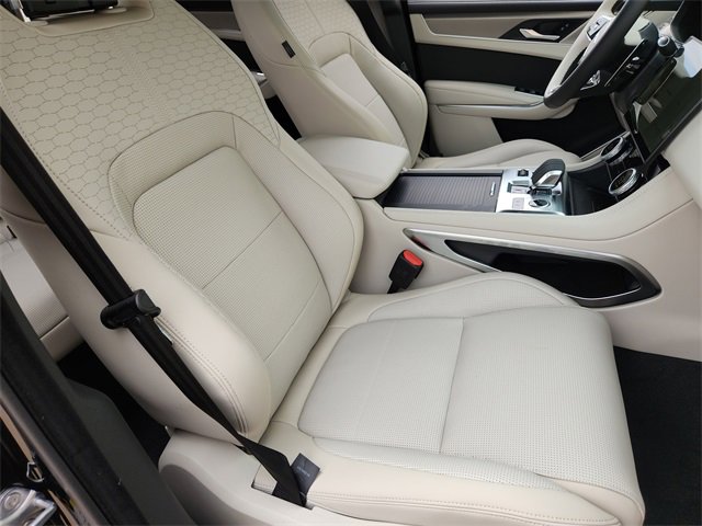 Used 2026 Jaguar F-PACE R-Dynamic S image 11