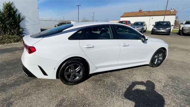 Used 2022 Kia K5 LXS image 2