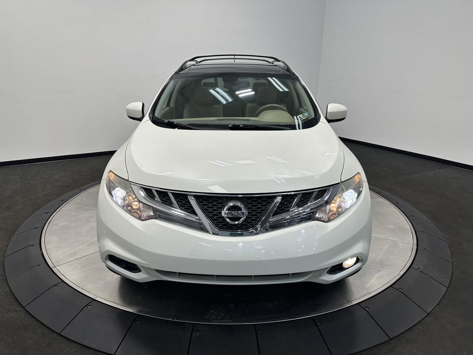 Used 2011 Nissan Murano LE w/ Navigation Pkg image 3