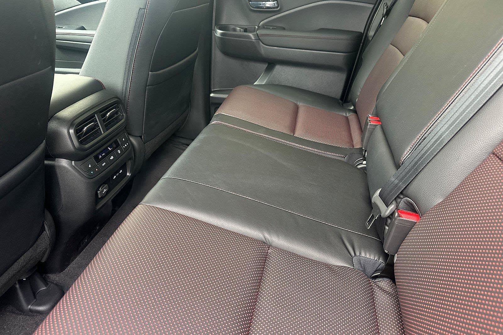 New 2026 Honda Ridgeline Black Edition image 11