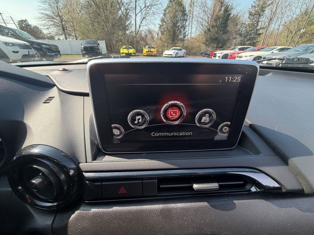 Used 2016 MAZDA MX-5 Miata Club image 15