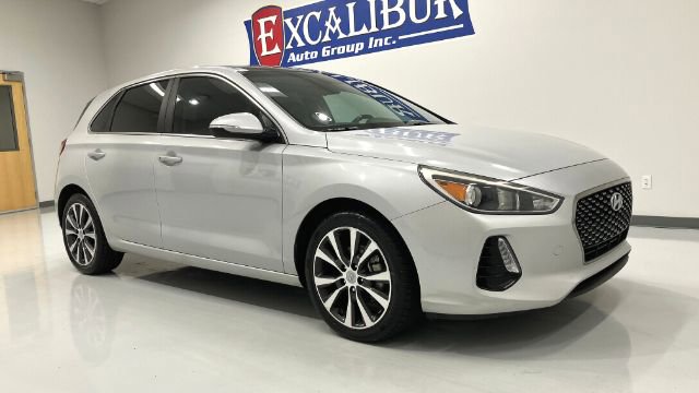 Used 2019 Hyundai Elantra GT w/ Style Package 02 FWD image 9