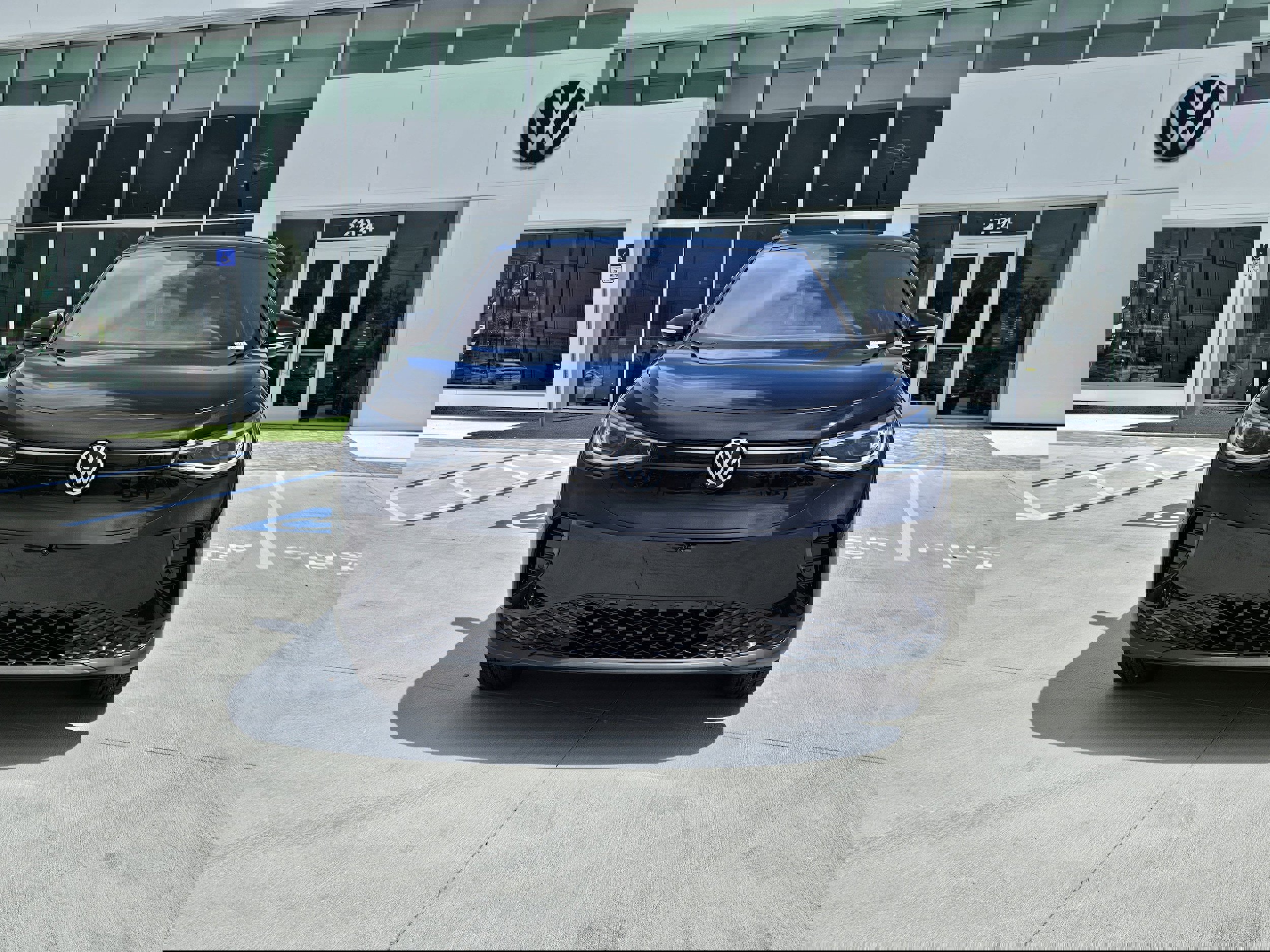 New 2025 Volkswagen ID.4 Pro S Plus image 2