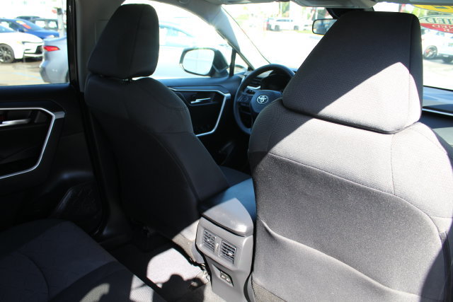 Certified 2022 Toyota RAV4 XLE FWD image 27
