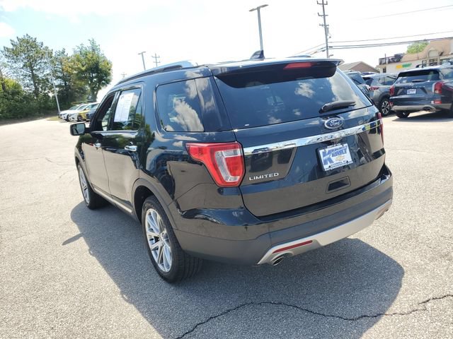 Used 2017 Ford Explorer Limited FWD image 3