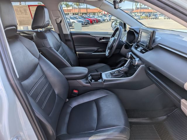Used 2021 Toyota RAV4 XLE Premium AWD/4WD image 18