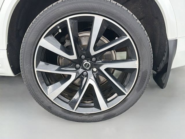 Used 2021 Volvo XC90 T6 Momentum w/ Climate Package image 32