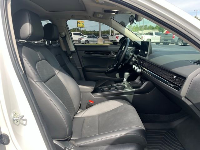 Used 2024 Honda Civic EX-L image 11
