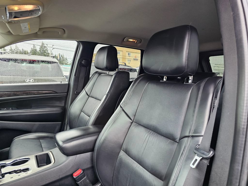 Used 2011 Jeep Grand Cherokee Laredo AWD/4WD image 23