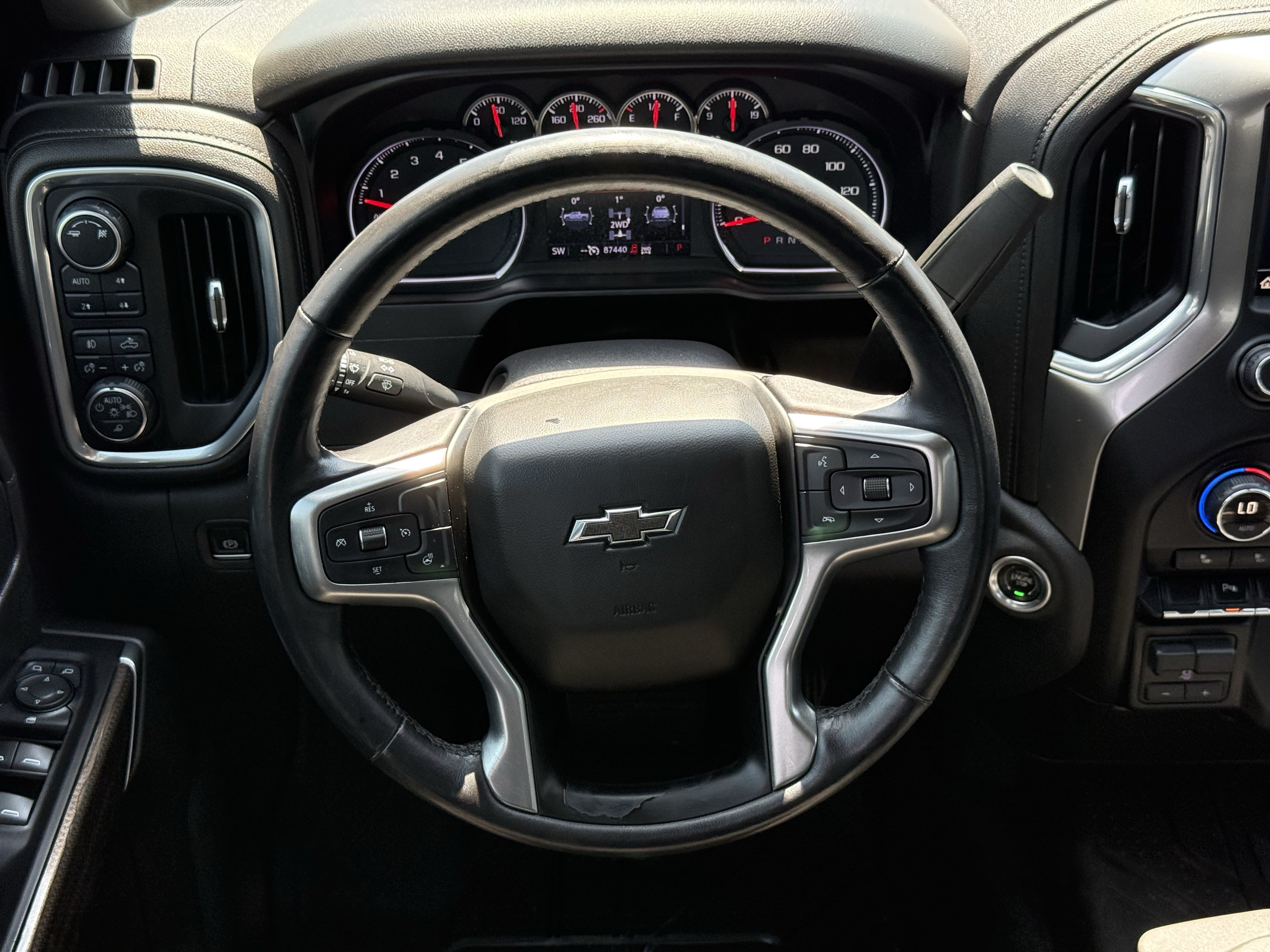Used 2019 Chevrolet Silverado 1500 LT Trail Boss w/ Convenience Package AWD/4WD image 15