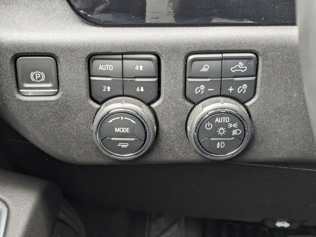 Certified 2024 Chevrolet Silverado 3500 LTZ w/ LTZ Plus Package image 19