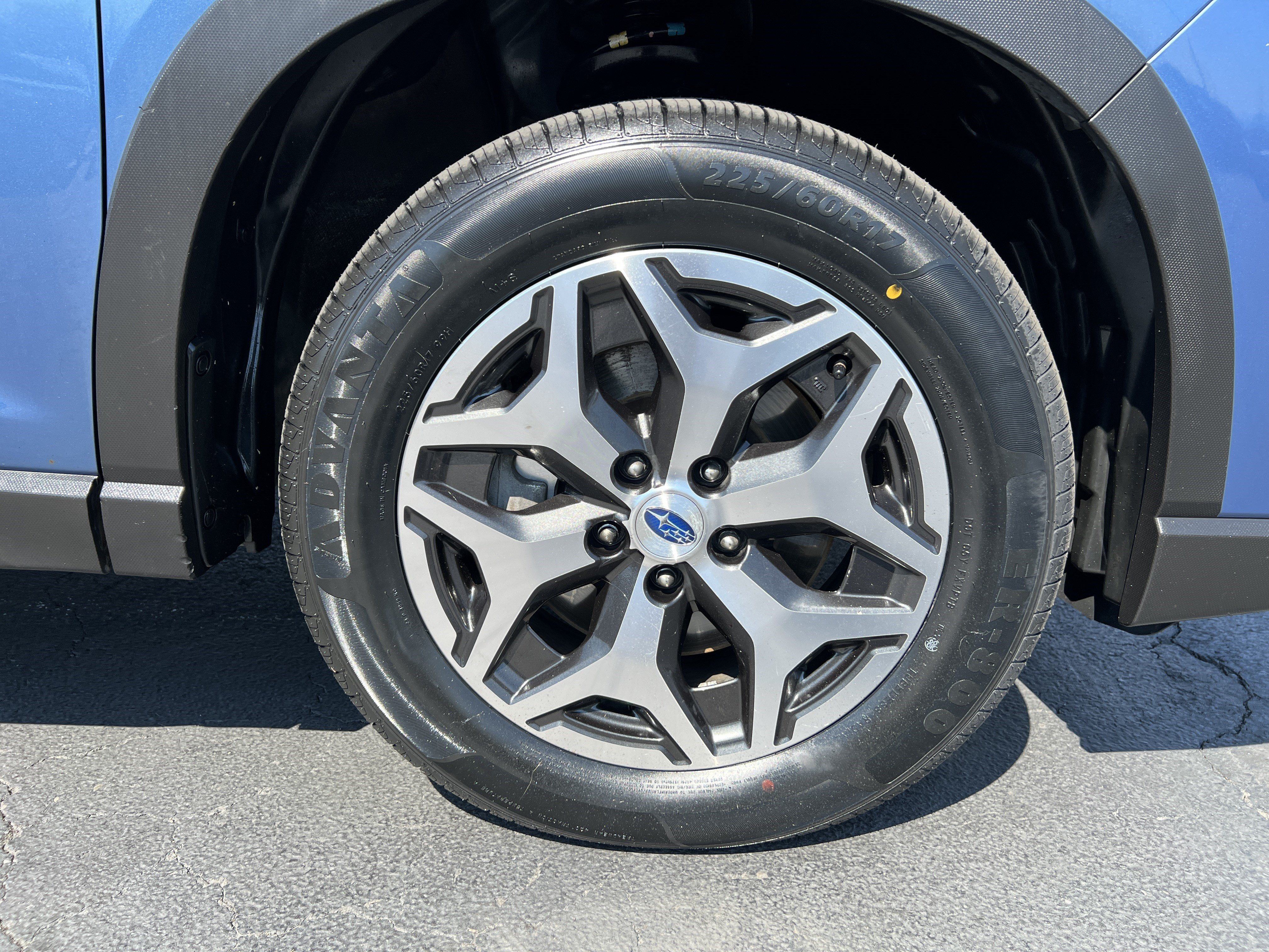 Used 2019 Subaru Forester Premium w/ All-Weather Package AWD/4WD image 11
