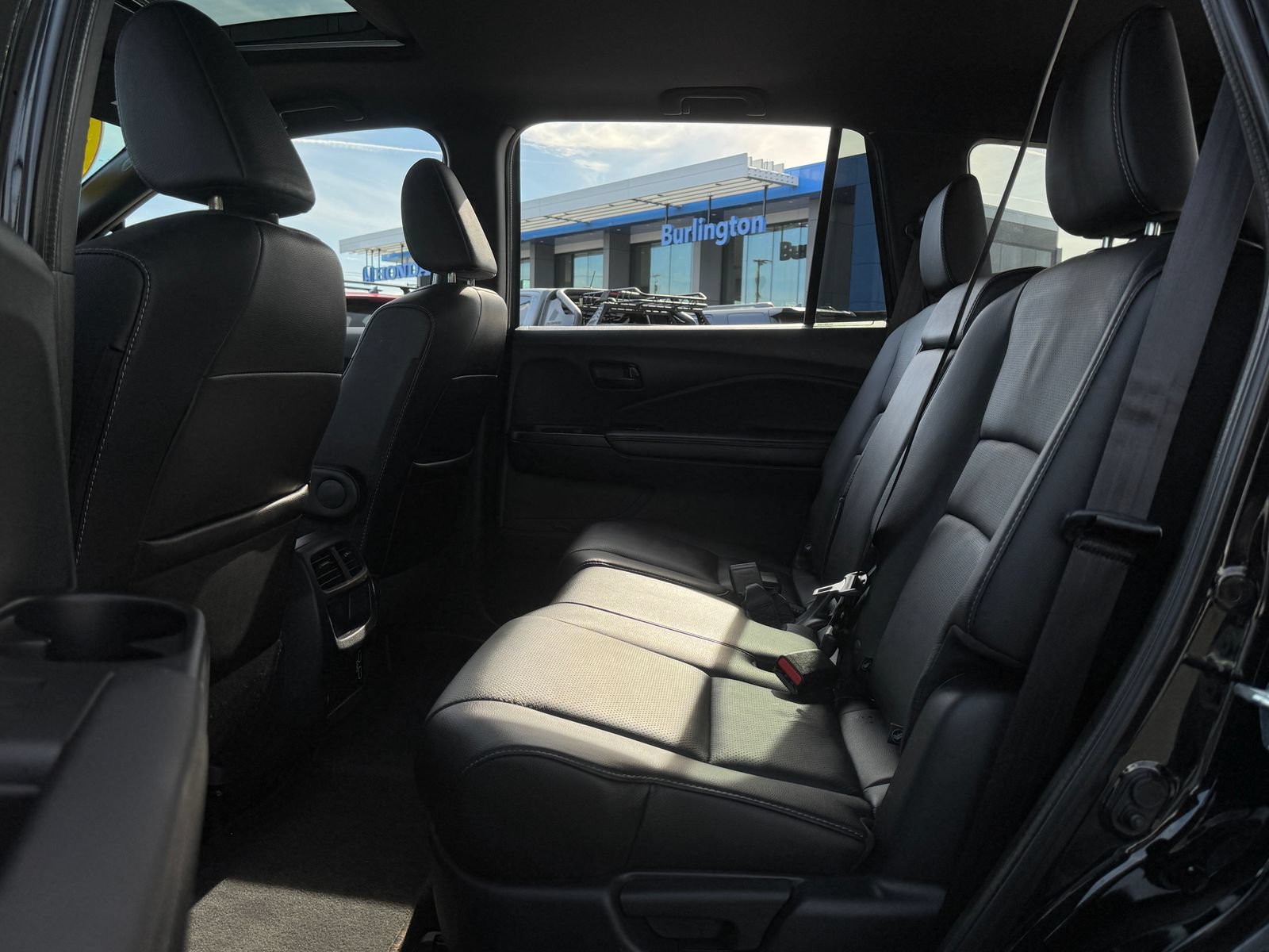 Used 2023 Honda Passport EX-L image 25