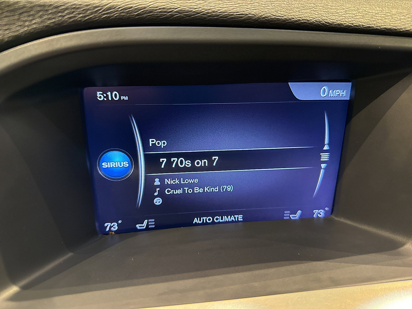 Used 2018 Volvo S60 T5 Dynamic w/ Vision Package image 45