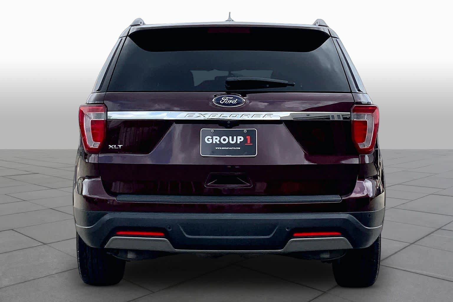 Used 2019 Ford Explorer XLT w/ Equipment Group 201A FWD image 5
