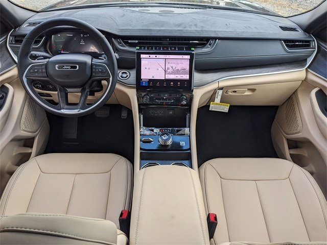 New 2025 Jeep Grand Cherokee Limited image 13