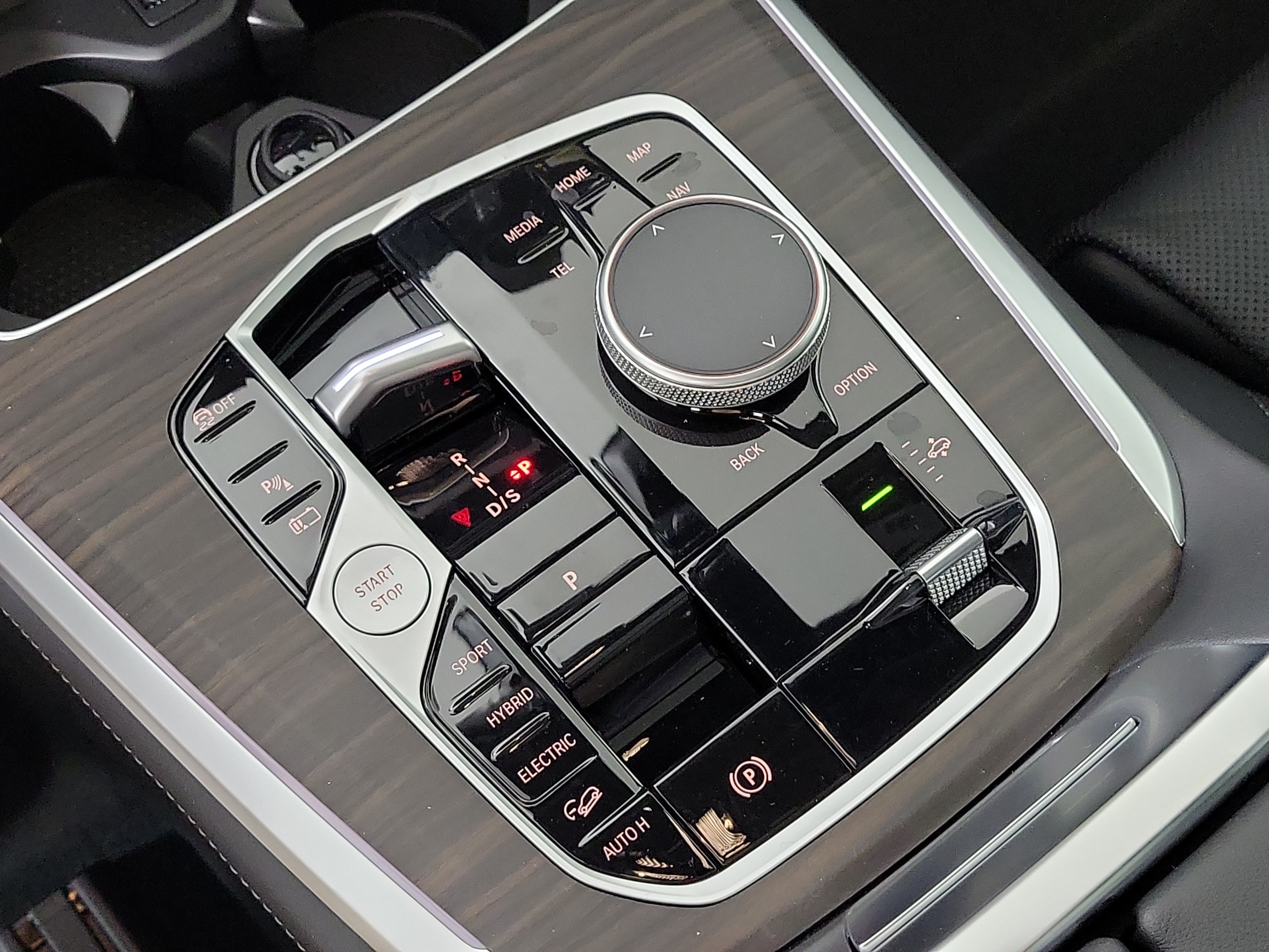 New 2026 BMW X5 xDrive50e AWD/4WD image 22