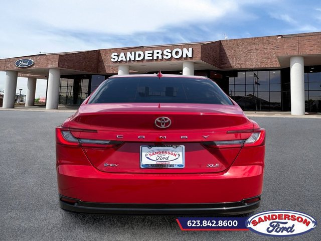 Used 2025 Toyota Camry XLE FWD image 4