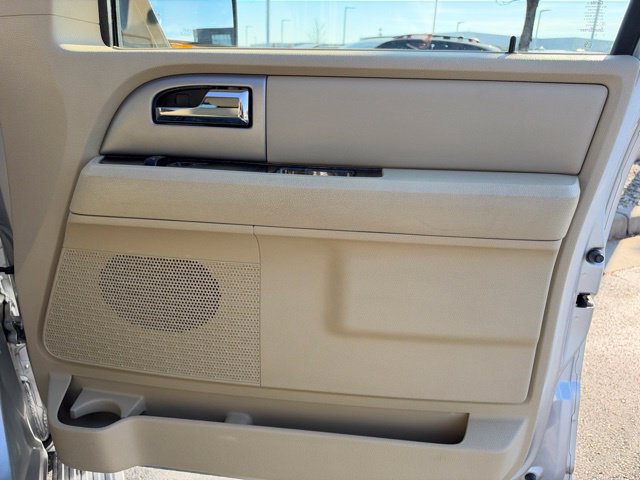 Used 2015 Ford Expedition EL Limited w/ Equipment Group 301A AWD/4WD image 34