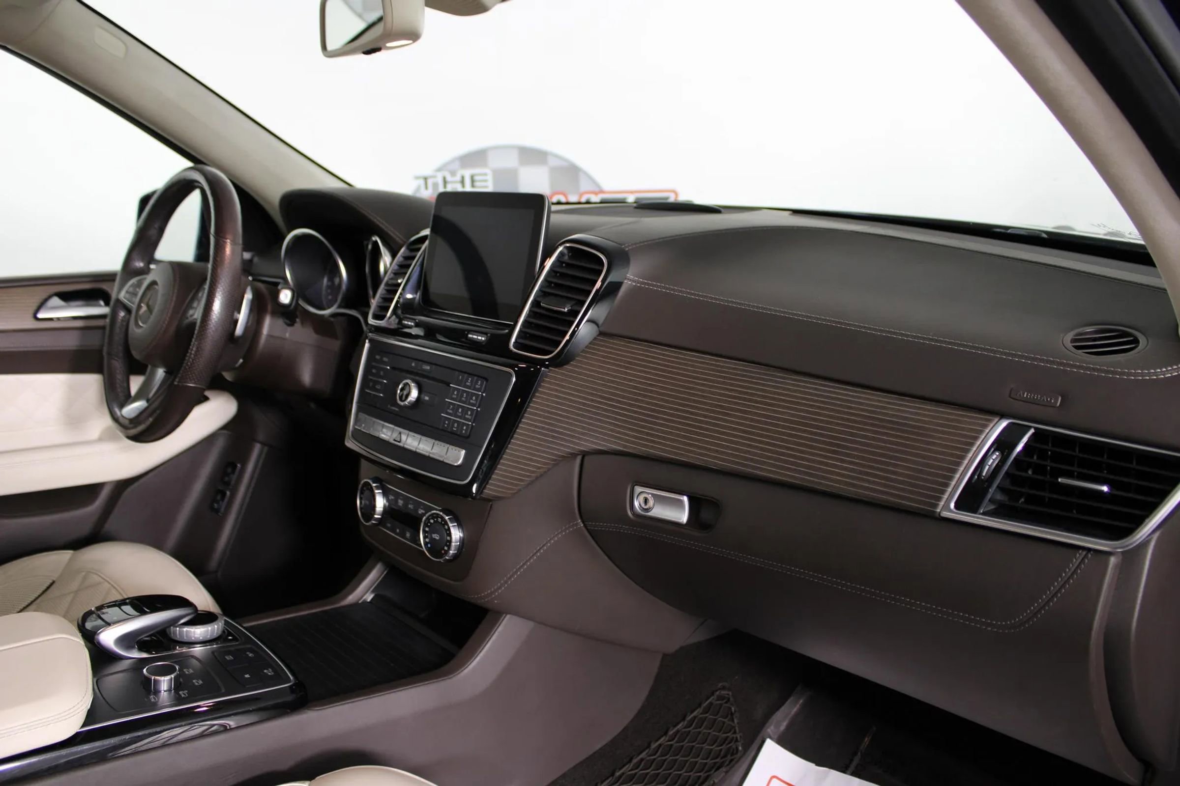 Used 2019 Mercedes-Benz GLS 450 4MATIC image 12