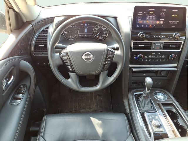 Used 2024 Nissan Armada Platinum w/ Captain's Chairs Package RWD image 4