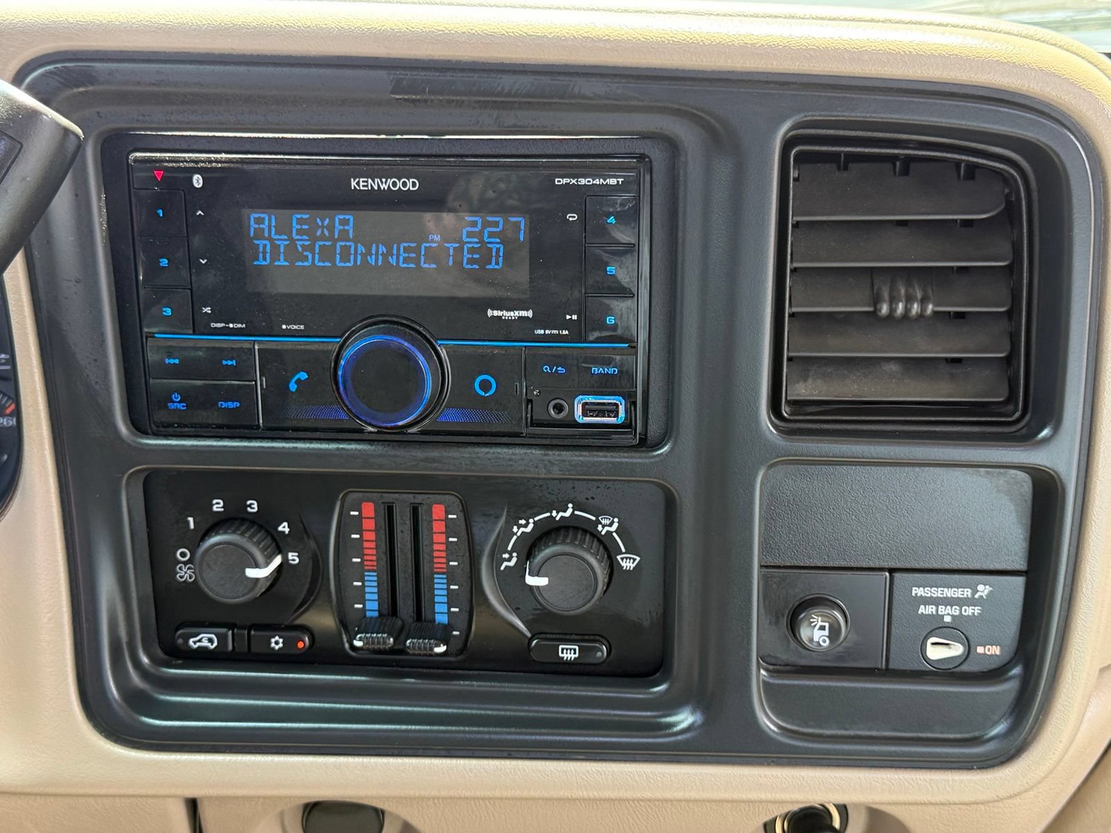 Used 2006 GMC Sierra 2500 W/T w/ Snow Plow Prep Package AWD/4WD image 15