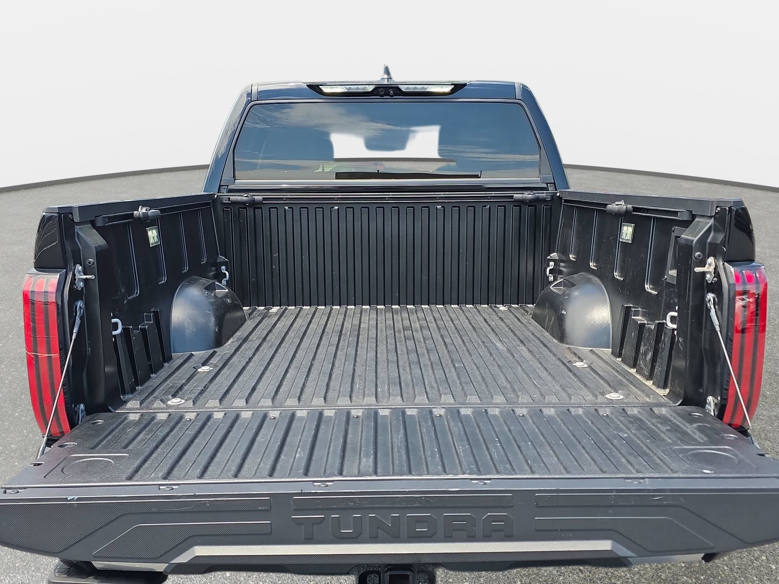 Used 2024 Toyota Tundra Limited AWD/4WD image 12