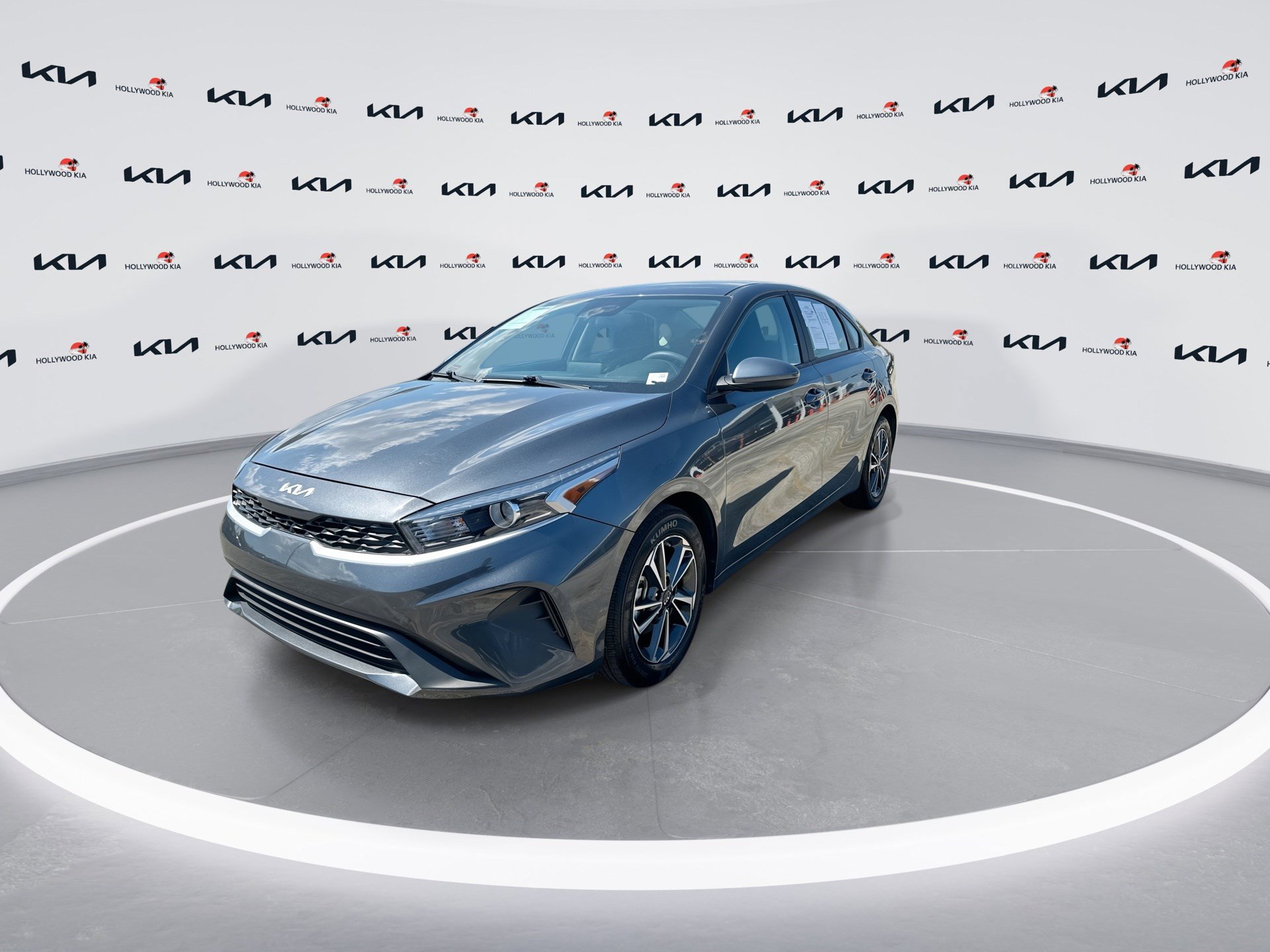 Used 2024 Kia Forte LXS image 4