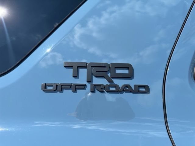 New 2026 Toyota 4Runner TRD Off-Road Premium w/ Tow Technology Package AWD/4WD image 9