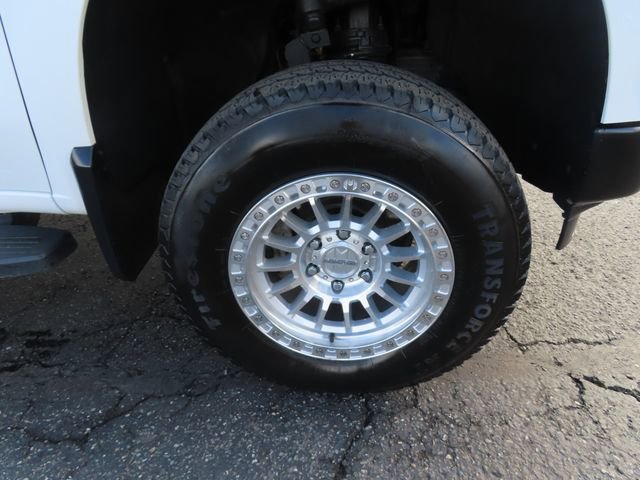 Used 2024 Chevrolet Silverado 1500 W/T w/ Z71 Off-Road Package image 11