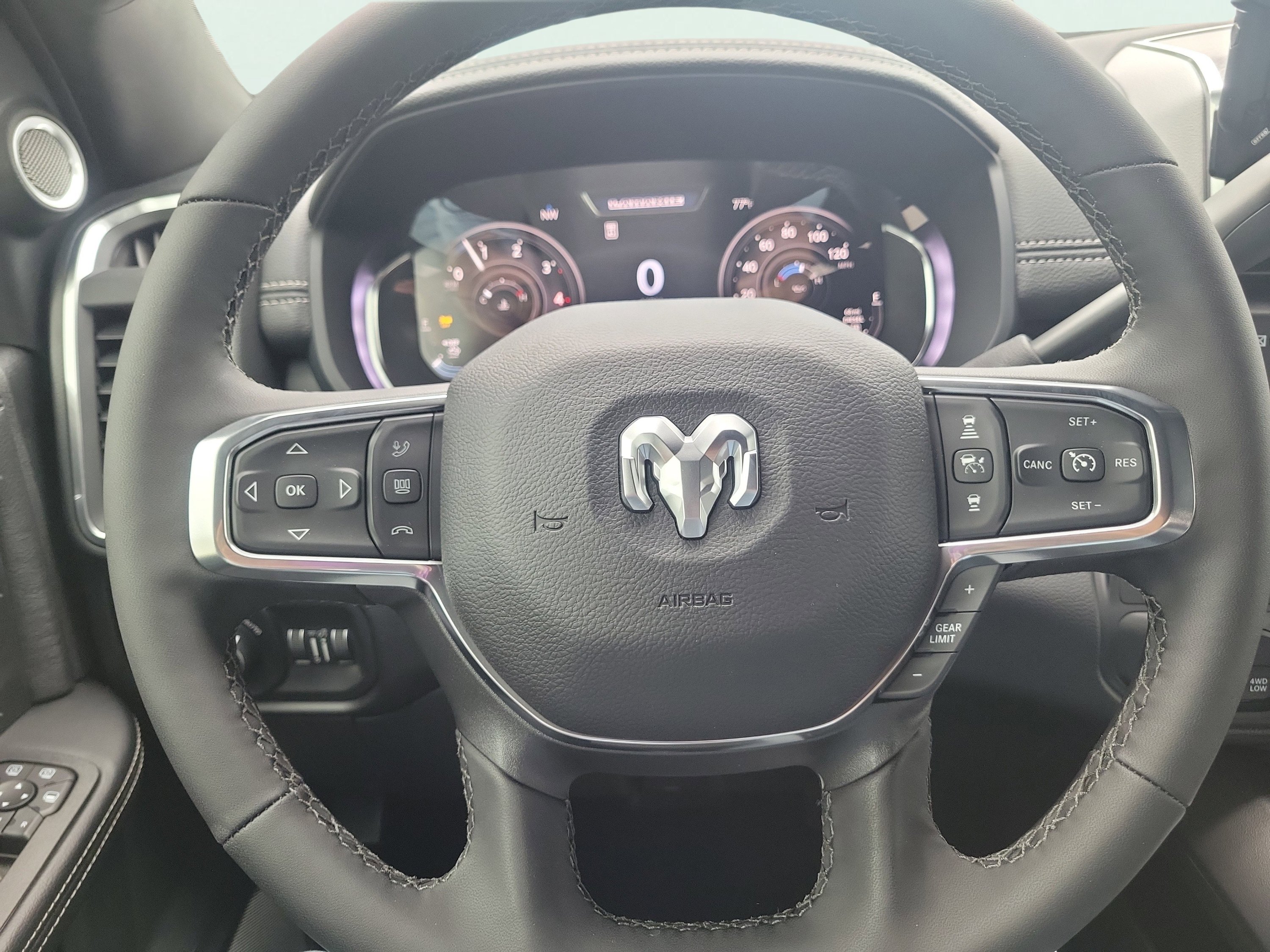 New 2026 RAM 2500 Laramie AWD/4WD image 27