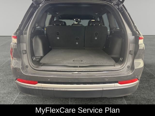 New 2026 Jeep Grand Cherokee Limited w/ Trailer Tow Package image 15