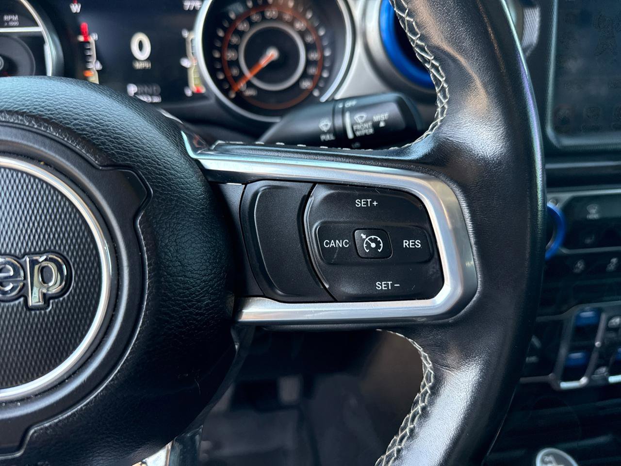 Used 2020 Jeep Gladiator Overland AWD/4WD image 20