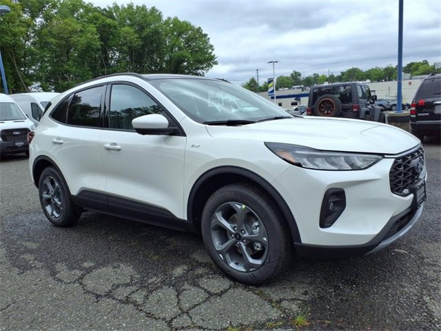 New 2025 Ford Escape ST-Line Elite w/ Tech Pack #2