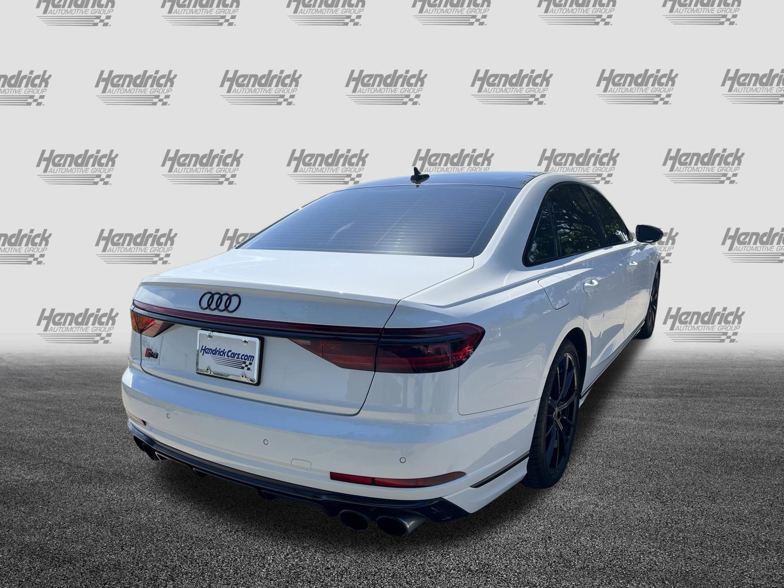 Used 2022 Audi S8 w/ S8 Comfort Plus Package AWD/4WD image 10