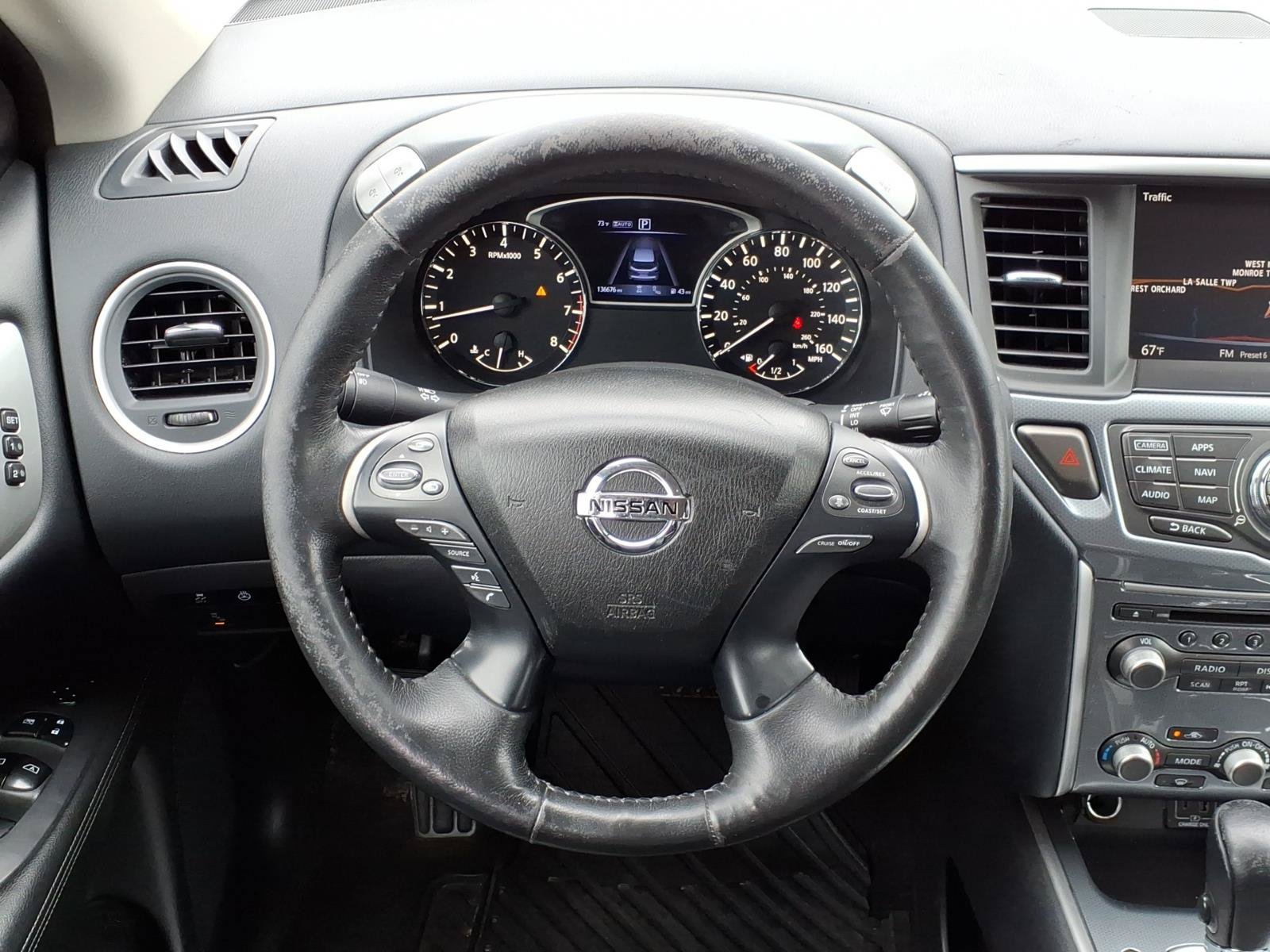 Used 2020 Nissan Pathfinder SL AWD/4WD image 13