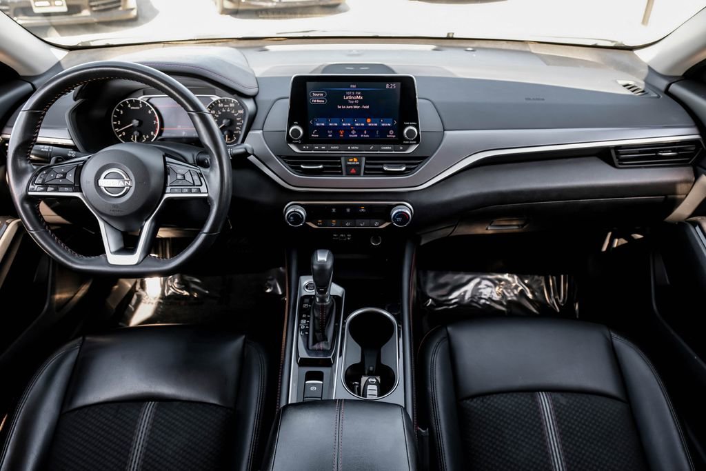 Used 2023 Nissan Altima 2.5 SR image 11