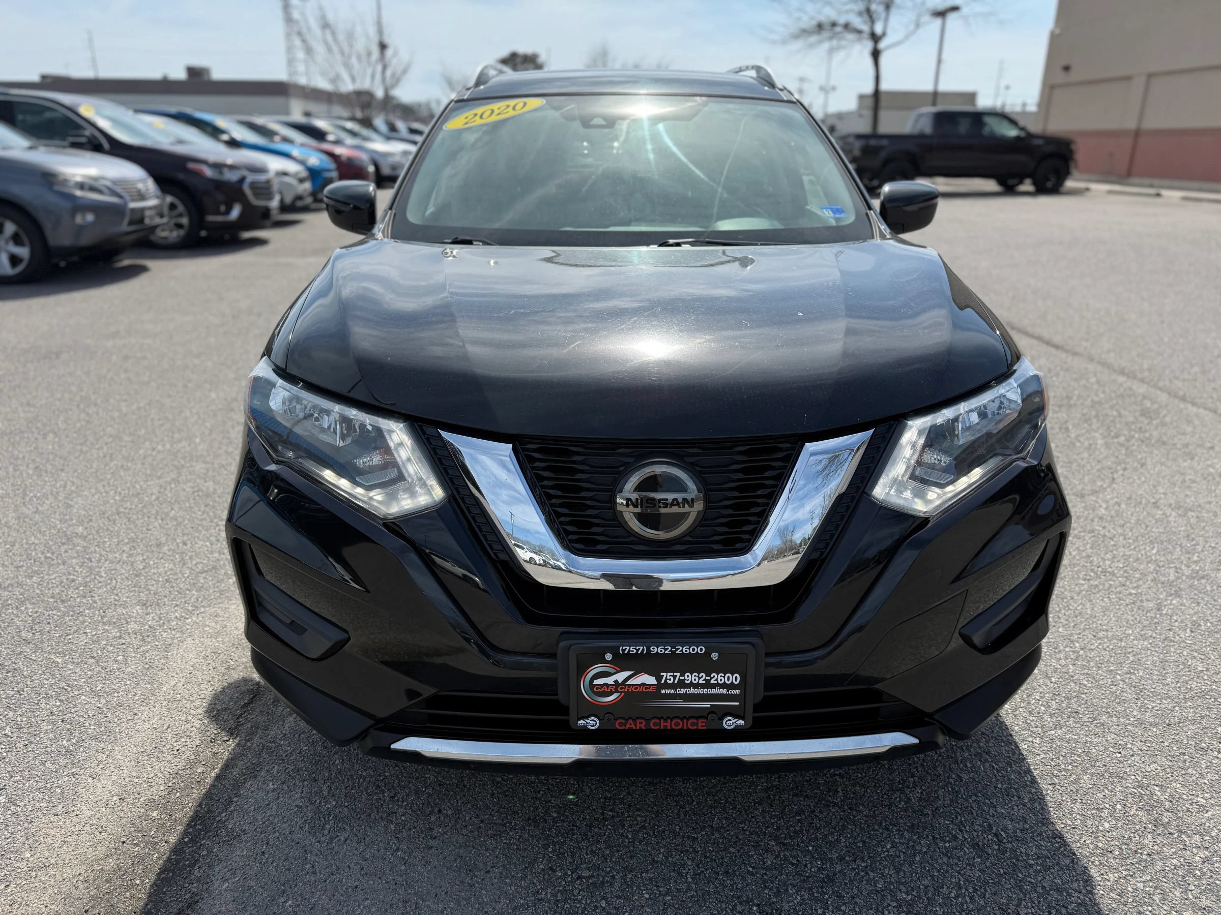 Used 2020 Nissan Rogue SV FWD image 4