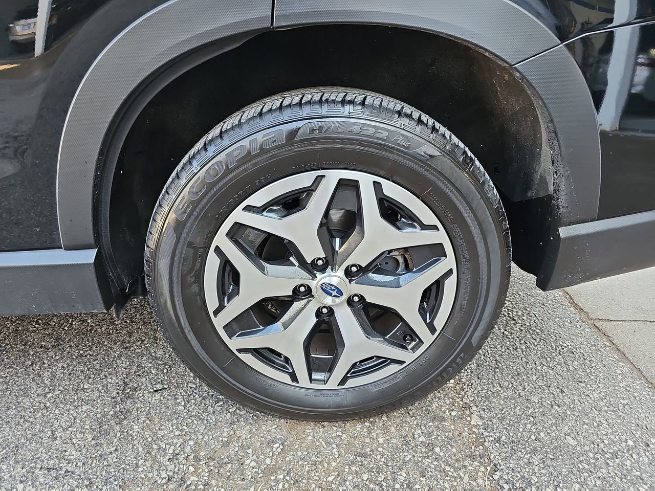 Certified 2023 Subaru Forester Premium image 40